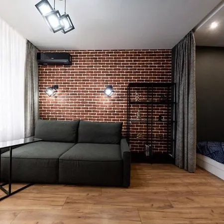 27 Pearl Cool Apartment Odessa